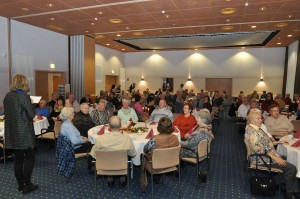 120 Mieter sangen Weihnachtslieder